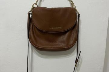 Shitet Çanta  dore per femra,marka Michael Kors